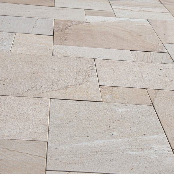 Małe mieszkanie? Jakie lampy, kolory, płytki - Śląsk Mceramic podpowiada