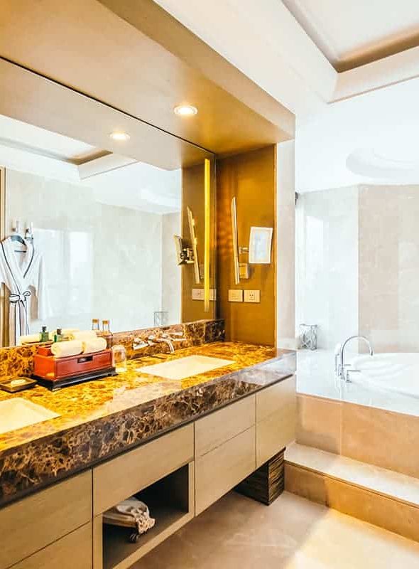 Baterie i akcesoria w kolorze różowego złota. Hit 2019 roku.