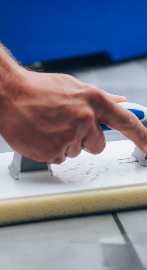 Jak prawidłowo myć fugi epoksydowe