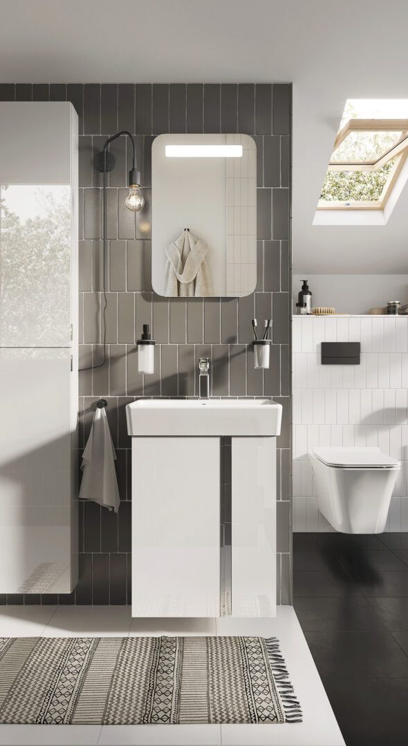 Jak stworzyć funkcjonalną łazienkę na małej przestrzeni?